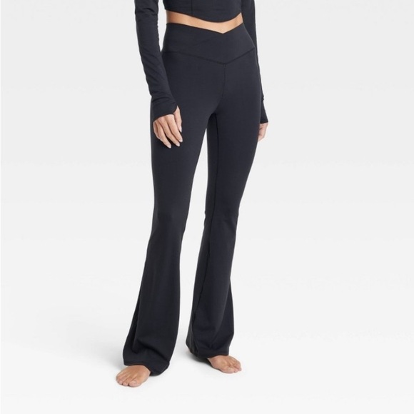 JoyLab Pants - Women's Crossover Waistband Split Flare
Leggings - JoyLab™ Black new